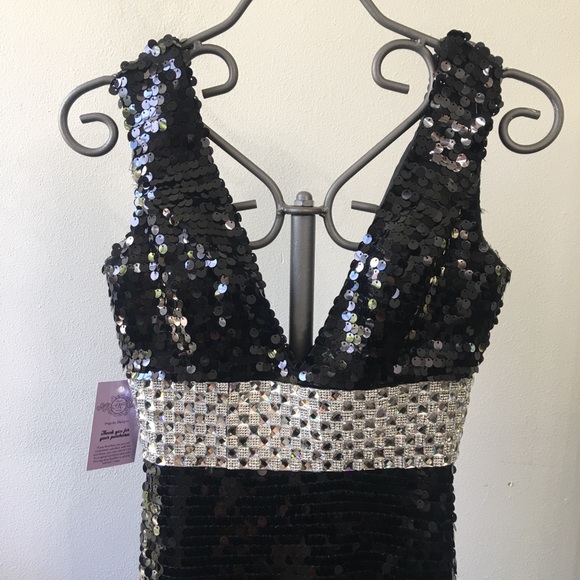 Black Sequence Gown by Aoluoli size S - Picture 1 of 8